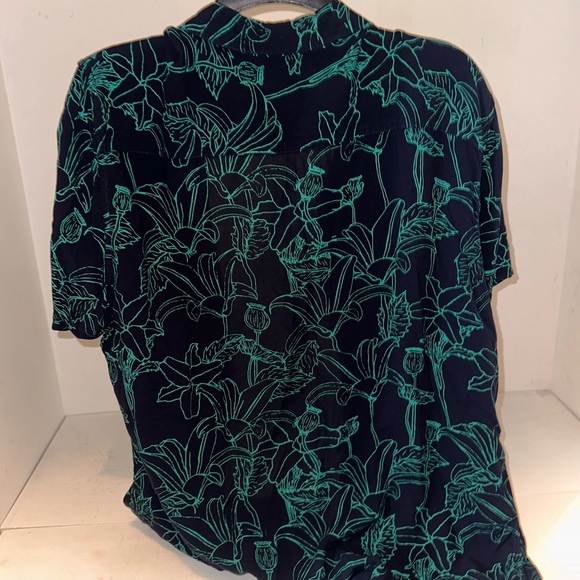 Guess Button down shirt - Picture 3 of 3